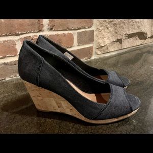 Women’s open toe wedges.